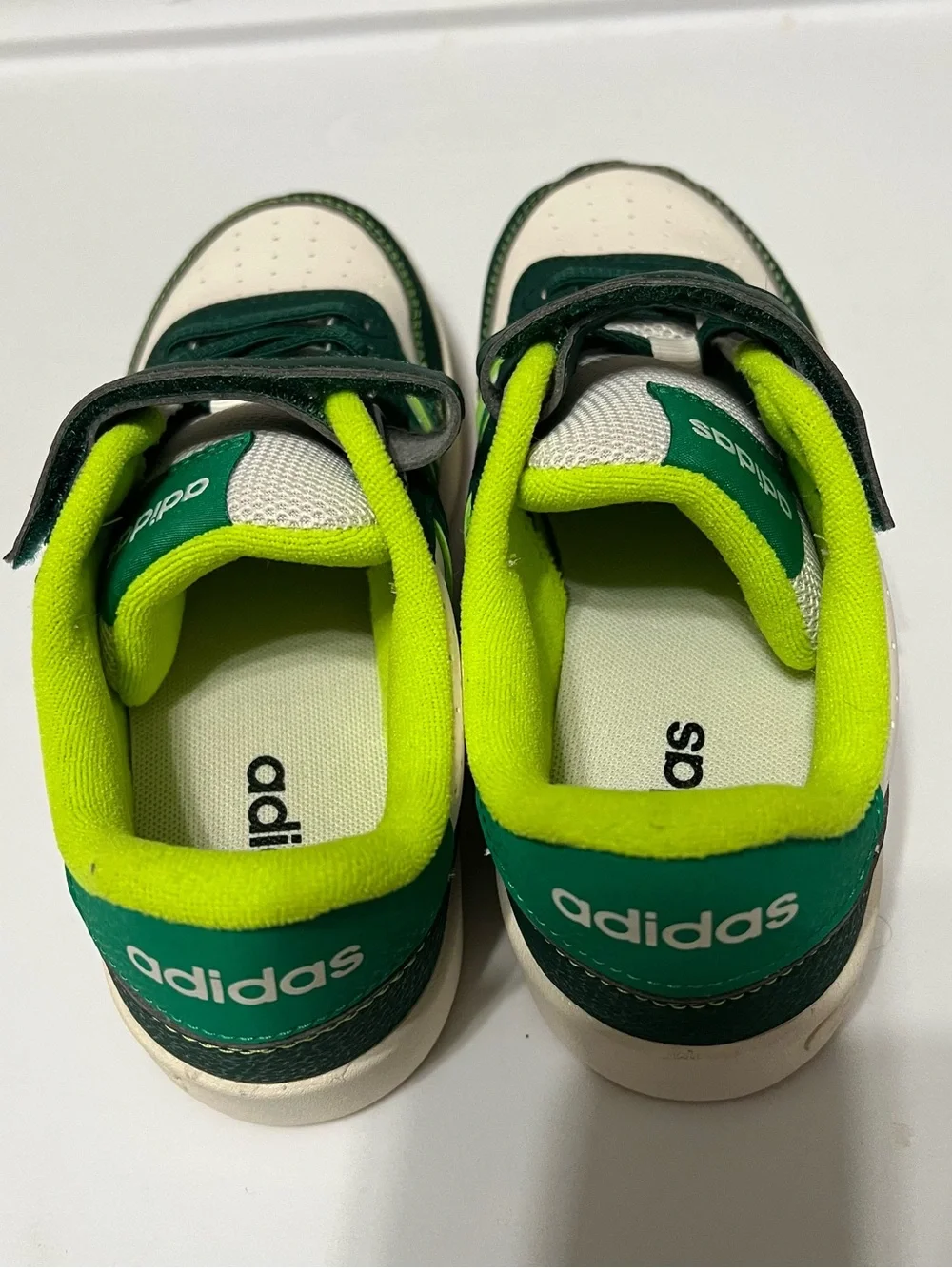 Adidas BREAKBASE SHOES KIDS White & Dark Green Sneakers with Neon Lime. Sz-3
